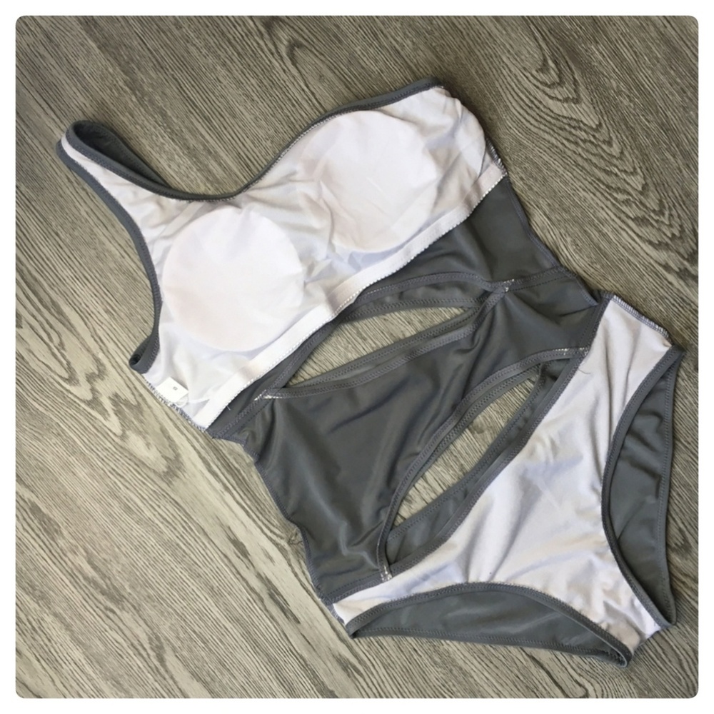 (LAST 1 Sz 2-4)  (5🌟 Rated) The Mohalo Monokini - Picture 4 of 7